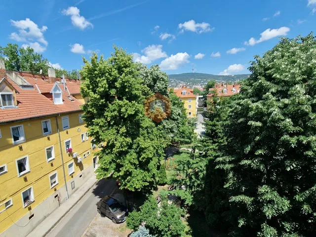 Eladó lakás Pécs, Ispitaalja, Mártírok útja 30 nm