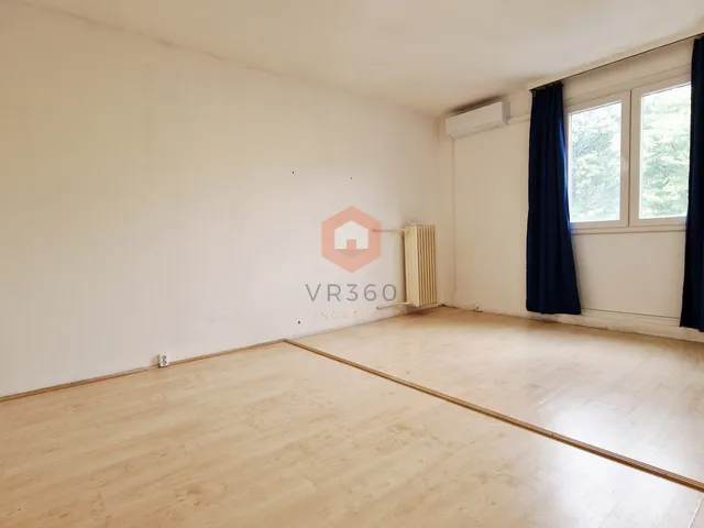 Eladó lakás Pécs, Kertváros 35 nm