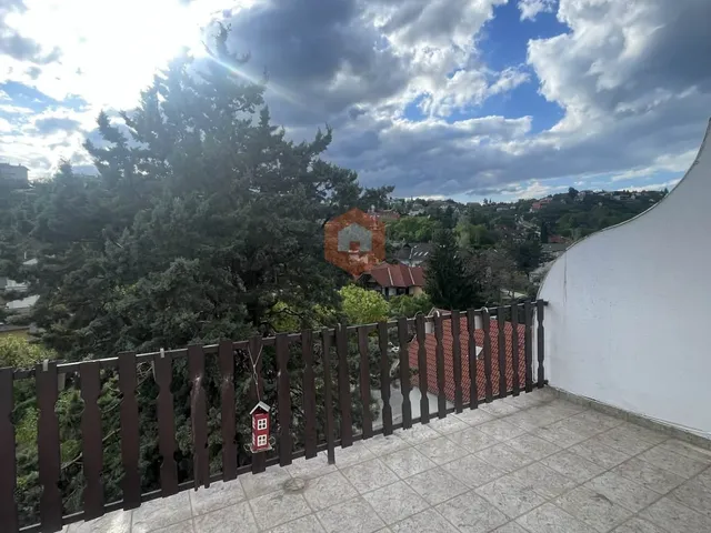 Eladó ház Pécs, Mecsekoldal, Bálicsi út 150 nm
