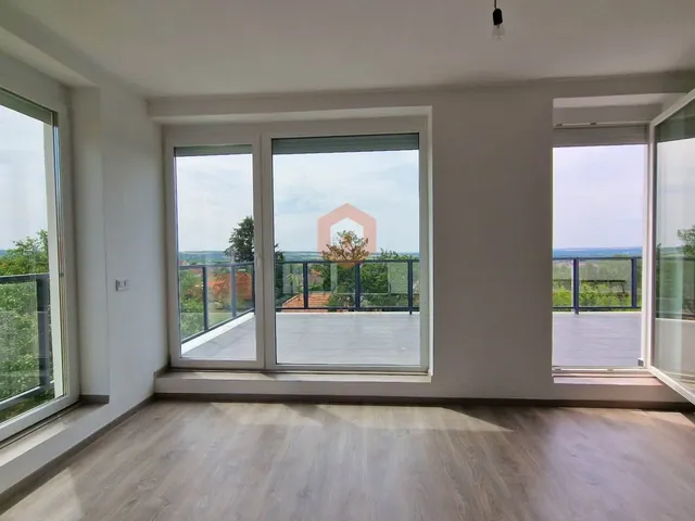 Eladó lakás Pécs, Málomi szőlőhegy 99 nm