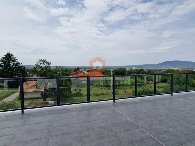 Eladó lakás Pécs, Málomi szőlőhegy 99 nm