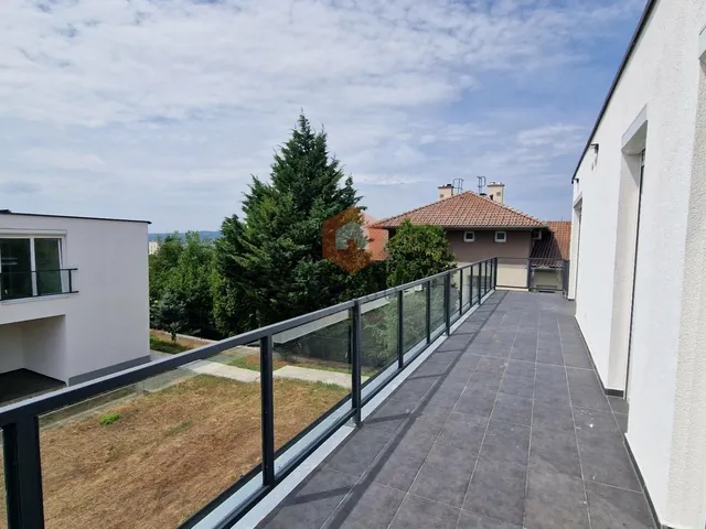 Eladó lakás Pécs, Málomi szőlőhegy 99 nm