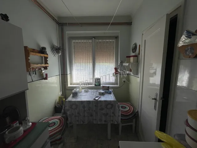 Kiadó lakás Oroszlány, Óváros, Petőfi Sándor utca 64 nm