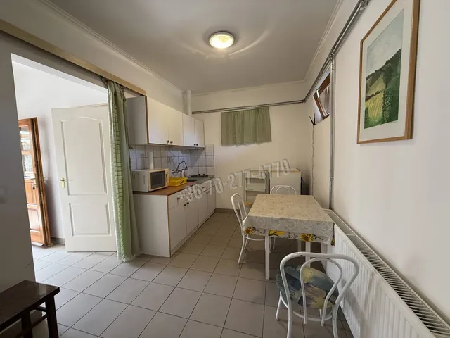 Kiadó lakás Komárom, Czuczor Gergely utca 32 nm