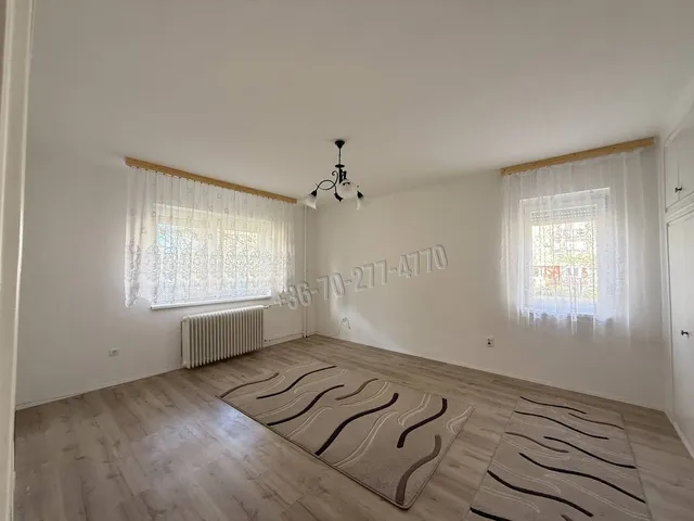 Kiadó lakás Oroszlány, Dózsa György utca 38 nm