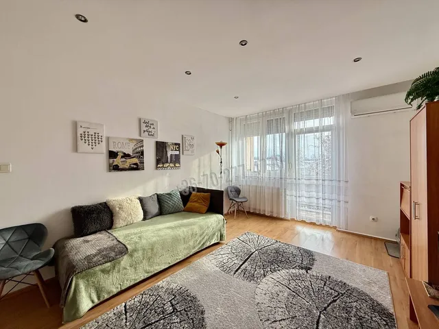 Eladó lakás Oroszlány, Rákóczi Ferenc út 40 nm