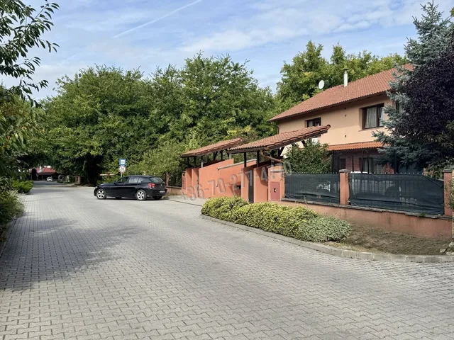 Kiadó ház Fót, Mátyás király utca 139 nm