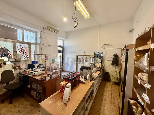 Eladó kereskedelmi és ipari ingatlan Oroszlány, Óváros 57 nm