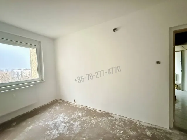 Eladó lakás Oroszlány, Takács Imre utca 49 nm