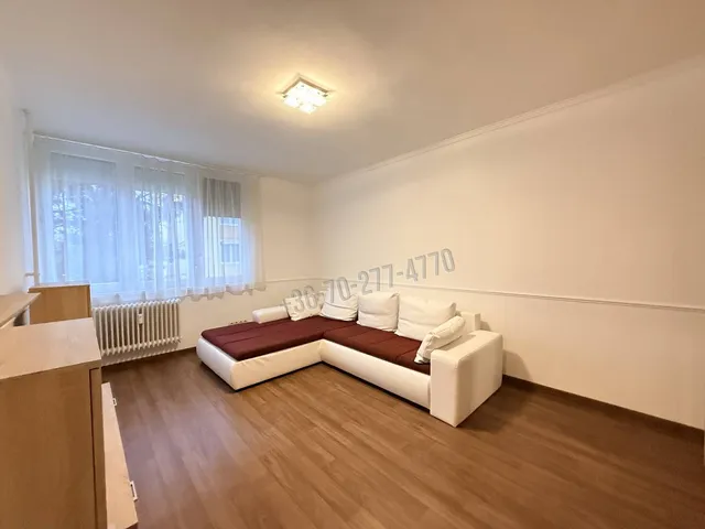 Kiadó lakás Oroszlány 54 nm