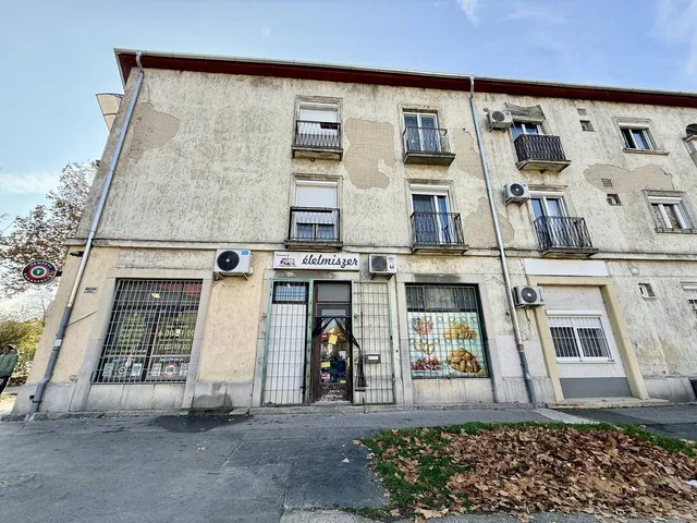 Eladó lakás Oroszlány, Óváros 57 nm