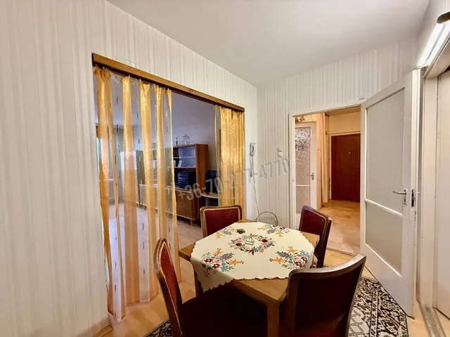 Eladó lakás Oroszlány 62 nm