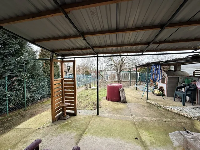 Eladó üdülő és hétvégi ház Oroszlány 40 nm