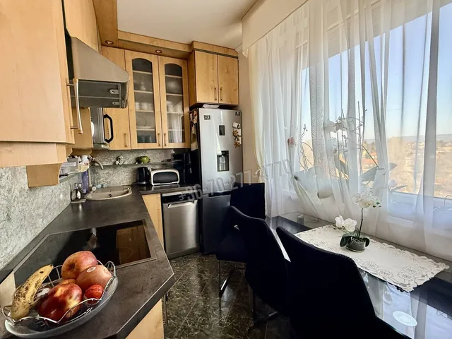 Eladó lakás Oroszlány 53 nm