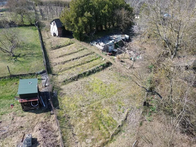 Eladó telek Oroszlány 1500 nm