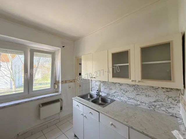 Eladó lakás Oroszlány, Óváros 50 nm