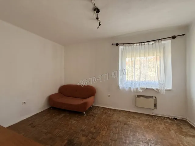 Eladó lakás Oroszlány, Óváros 50 nm