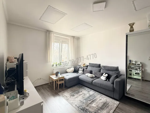 Eladó lakás Oroszlány, Óváros 50 nm