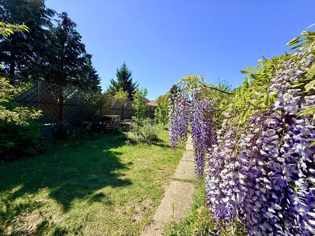 Eladó ház Tatabánya, Bánhida, Vadvirág utca 200 nm