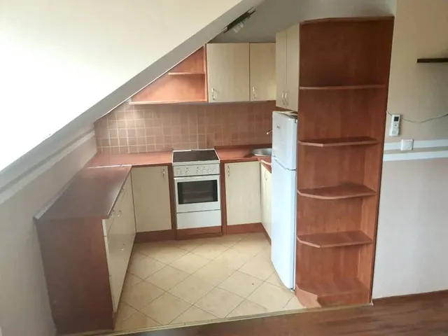 Eladó lakás Oroszlány 49 nm