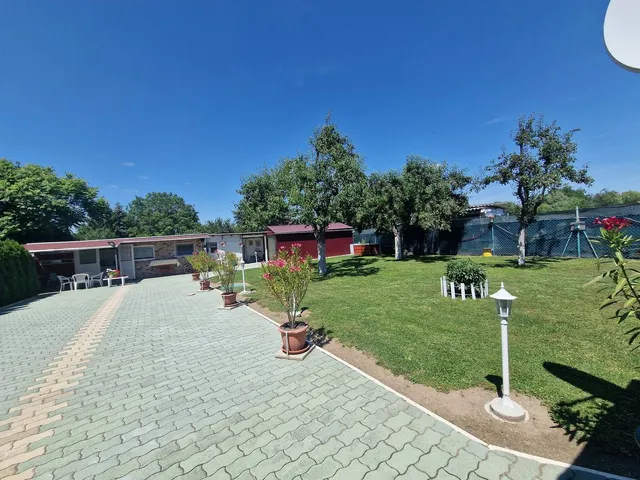 Eladó nyaraló Oroszlány 30 nm