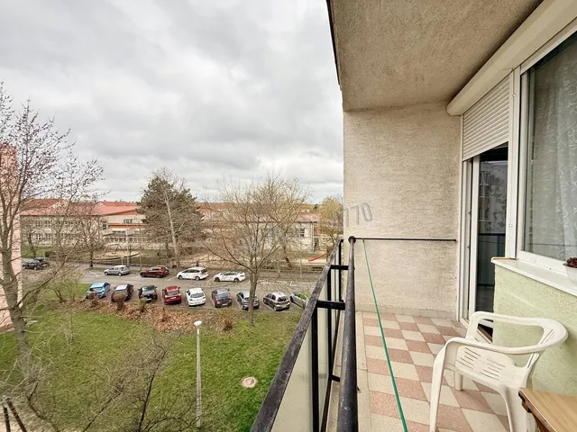 Eladó lakás Oroszlány 54 nm