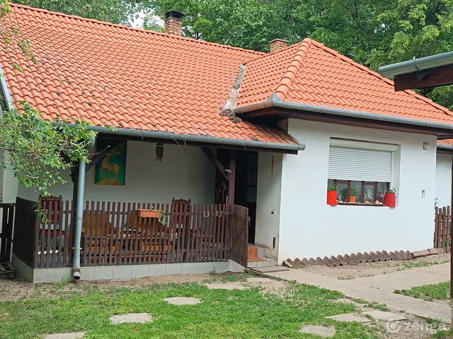 Eladó mezőgazdasági ingatlan Délegyháza 120 nm