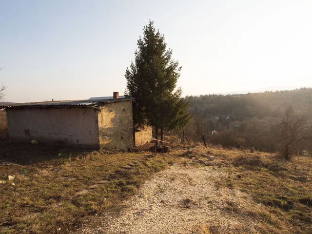 Eladó mezőgazdasági ingatlan Miskolc, Közdomb utca 40 nm