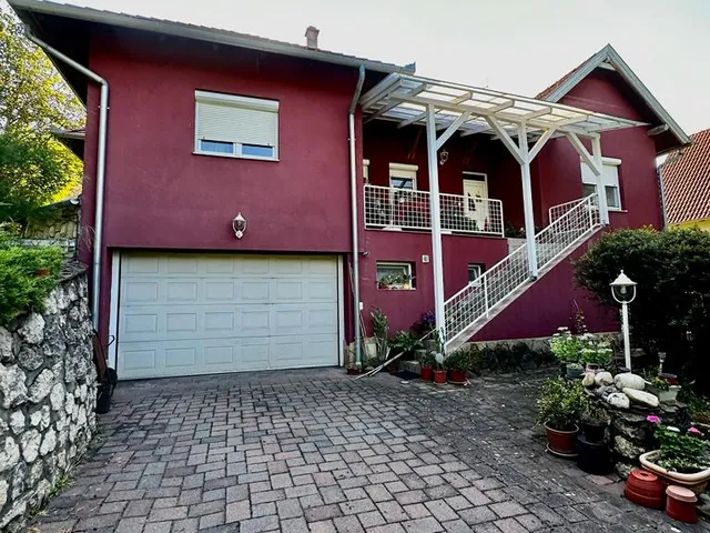 Eladó ház Keszthely, Kertváros 277 nm