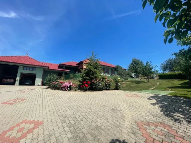 Eladó ház Cserszegtomaj 128 nm