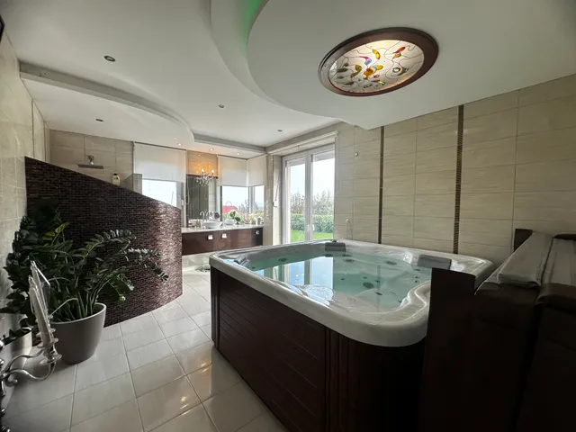 Eladó ház Alsópáhok 238 nm