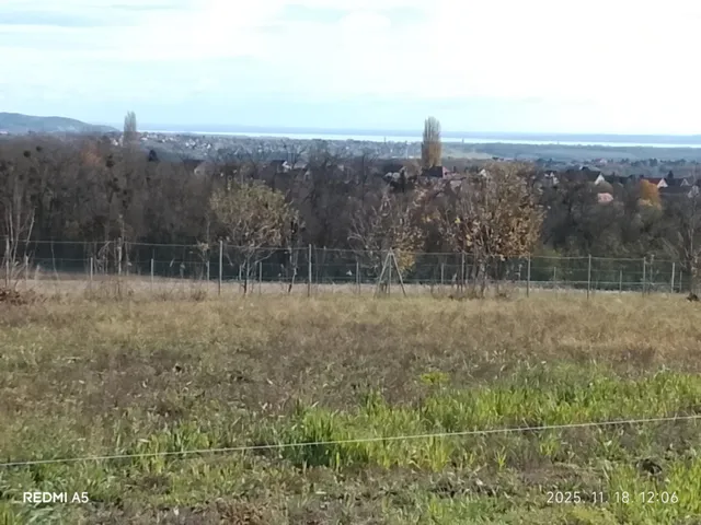 Eladó telek Nemesbük 1980 nm