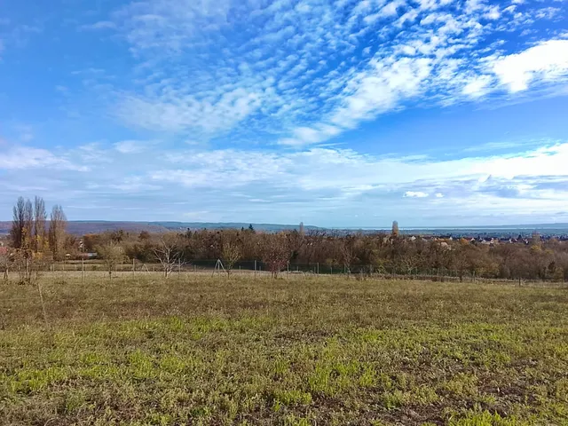 Eladó telek Nemesbük 1980 nm