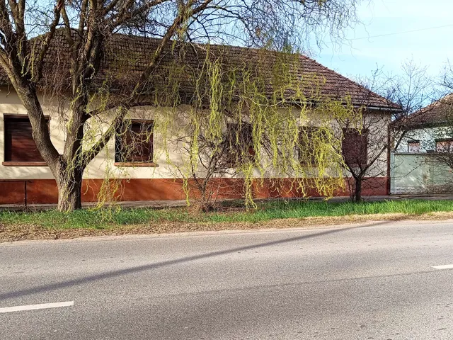 Eladó ház Pitvaros 130 nm