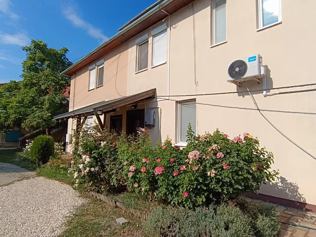 Eladó lakás Szeged, Petőfitelep 60 nm