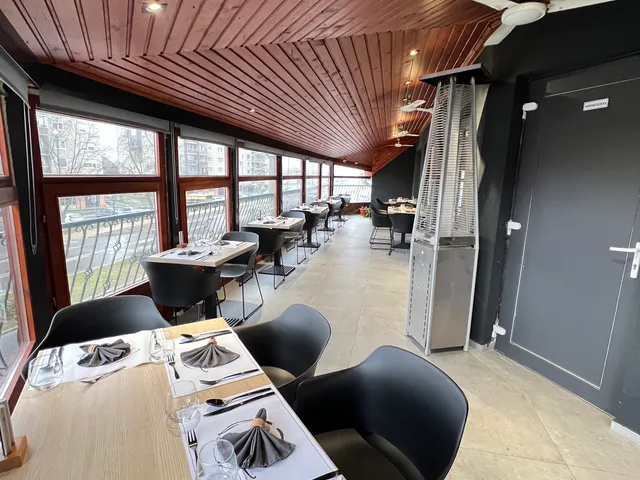 Kiadó kereskedelmi és ipari ingatlan Kazincbarcika, Belváros, Egressy B. út 52/E 114 nm