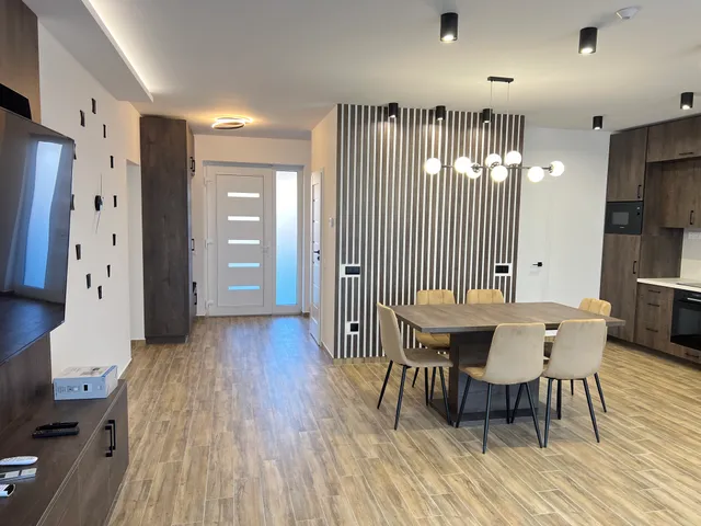 Kiadó ház Nyíregyháza, Sóstógyógyfürdő 140 nm