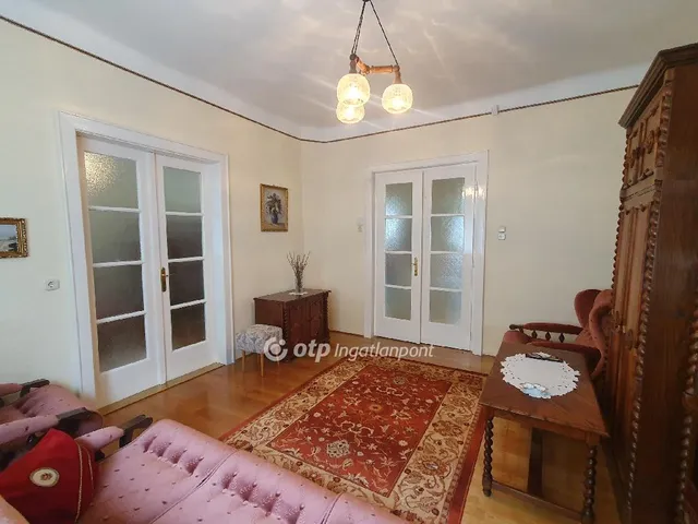 Eladó ház Budapest X. kerület, Óhegy 113 nm