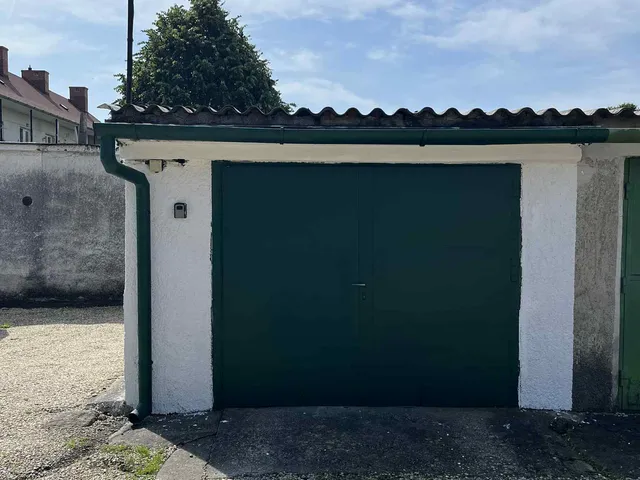 Eladó garázs Szombathely, Ifjúsági lakótelep 15 nm