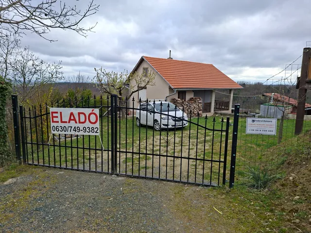 Eladó üdülő és hétvégi ház Zalaegerszeg, Csácsihegy 90 nm