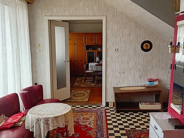 Eladó ház Rakamaz 198 nm