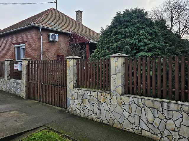 Eladó ház Rakamaz 65 nm