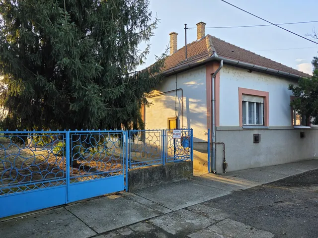 Eladó ház Rakamaz 82 nm