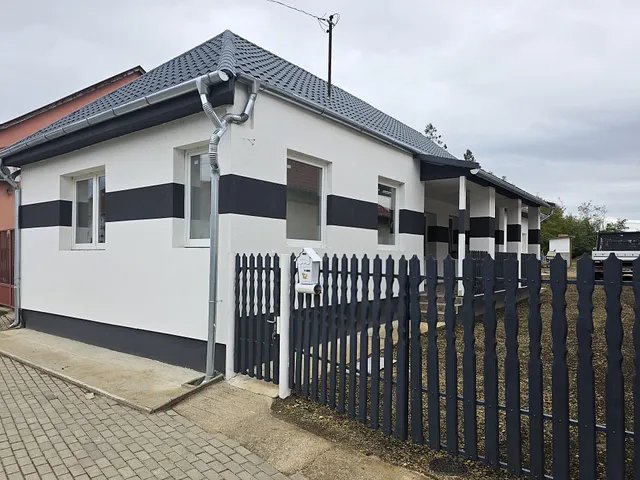 Eladó ház Rakamaz 86 nm