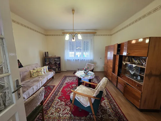 Eladó ház Rakamaz 76 nm