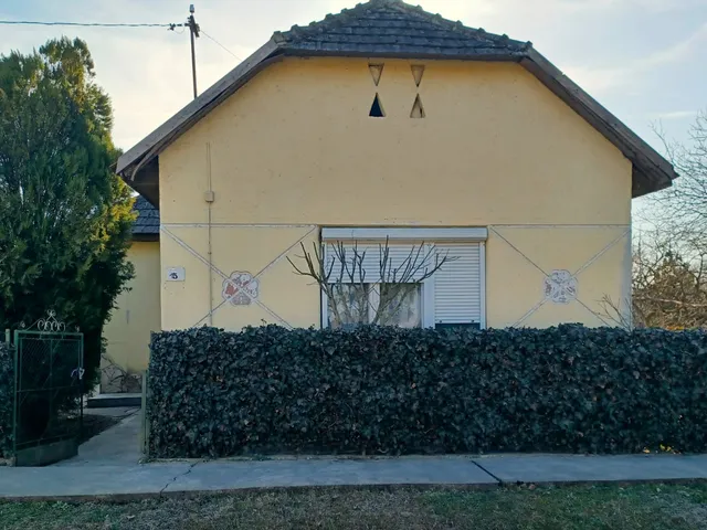 Eladó ház Fülesd 70 nm