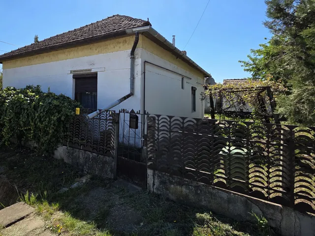 Eladó ház Rakamaz 74 nm