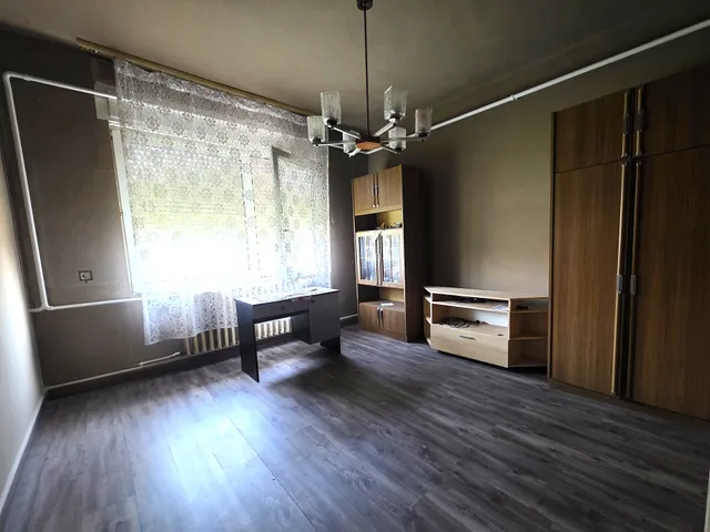 Eladó ház Rakamaz 79 nm