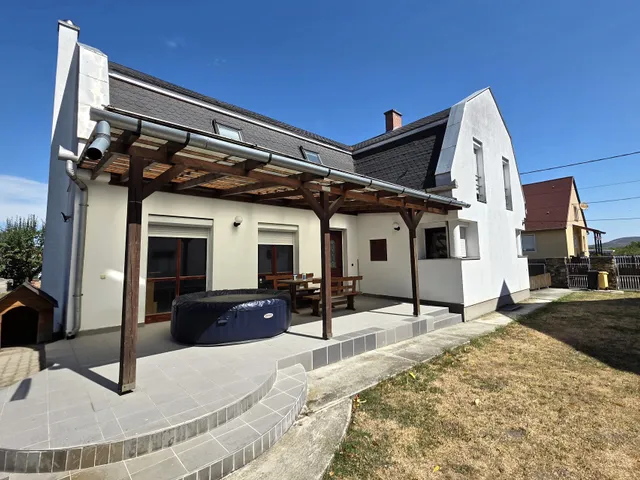 Eladó ház Sátoraljaújhely 220 nm