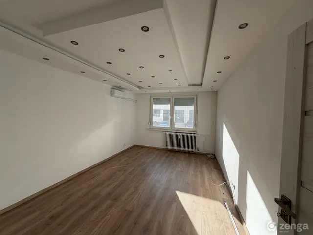 Eladó lakás Debrecen, Vénkert 58 nm